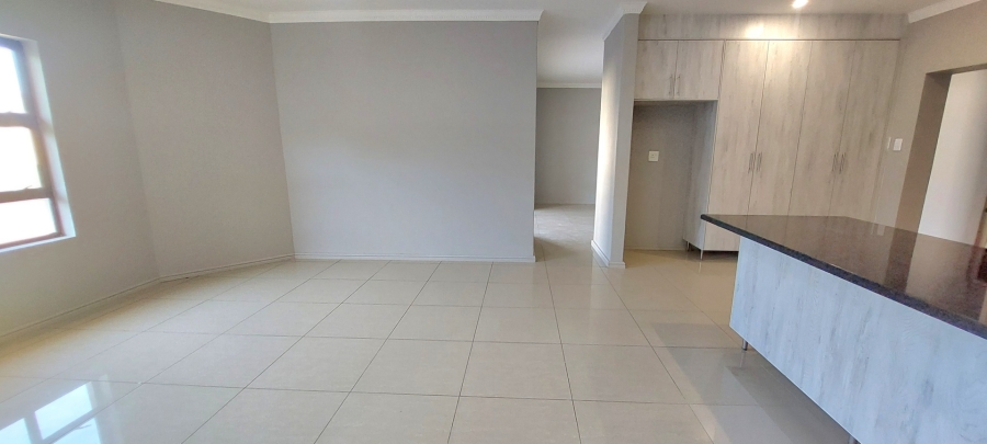 4 Bedroom Property for Sale in Sunrise On Sea Eastern Cape